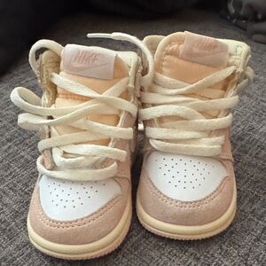 Nike Kids Peach and White Sneakers